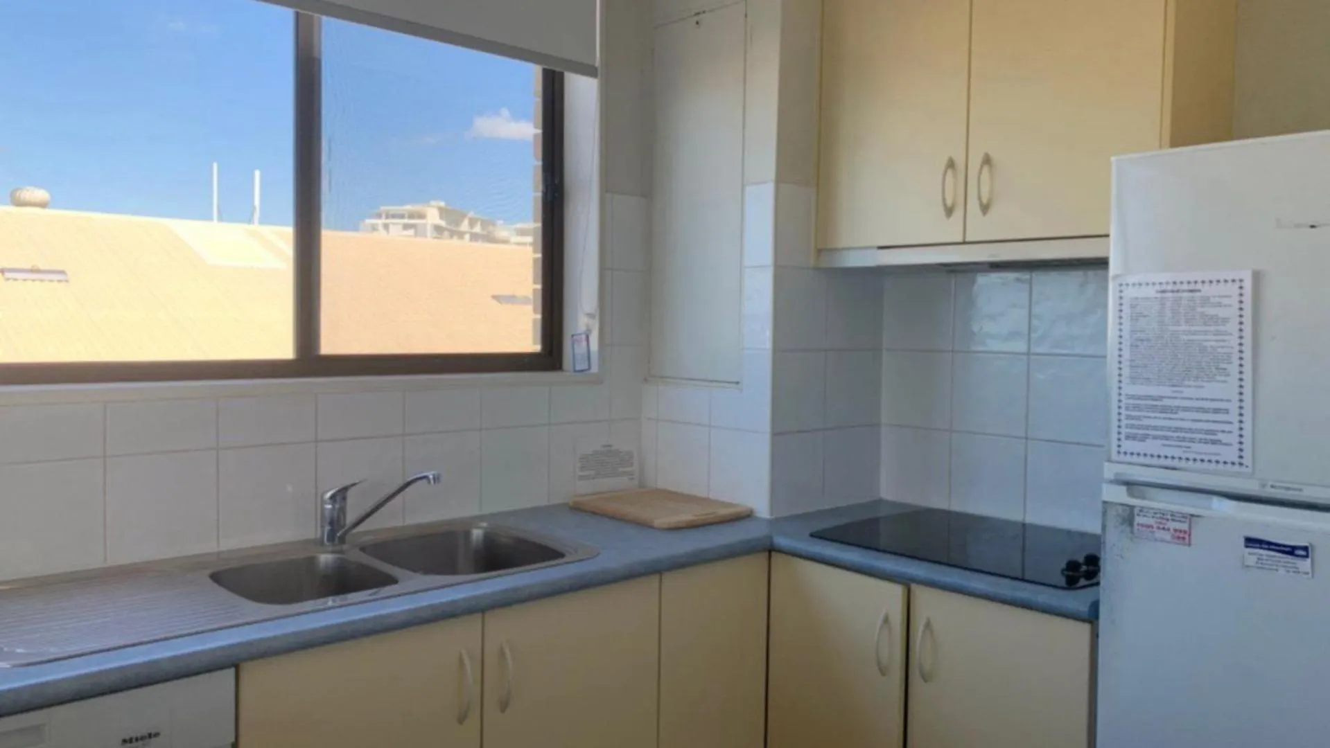 Oceanic Apartments Unit 10 Caloundra